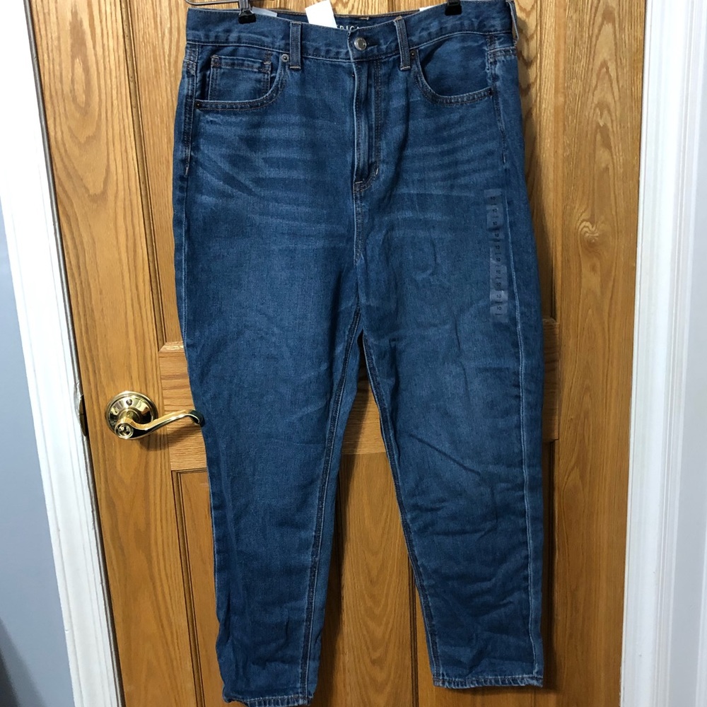 American Eagle Medium Wash Mom Jeans